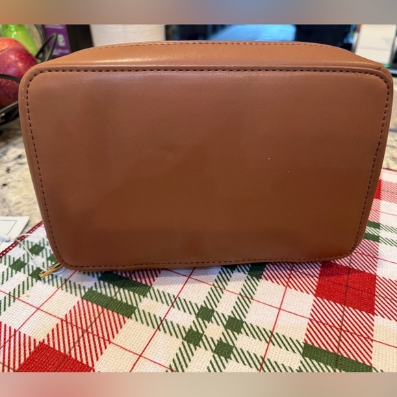 Recycled Leather Tech Bag - Picture 6 of 10